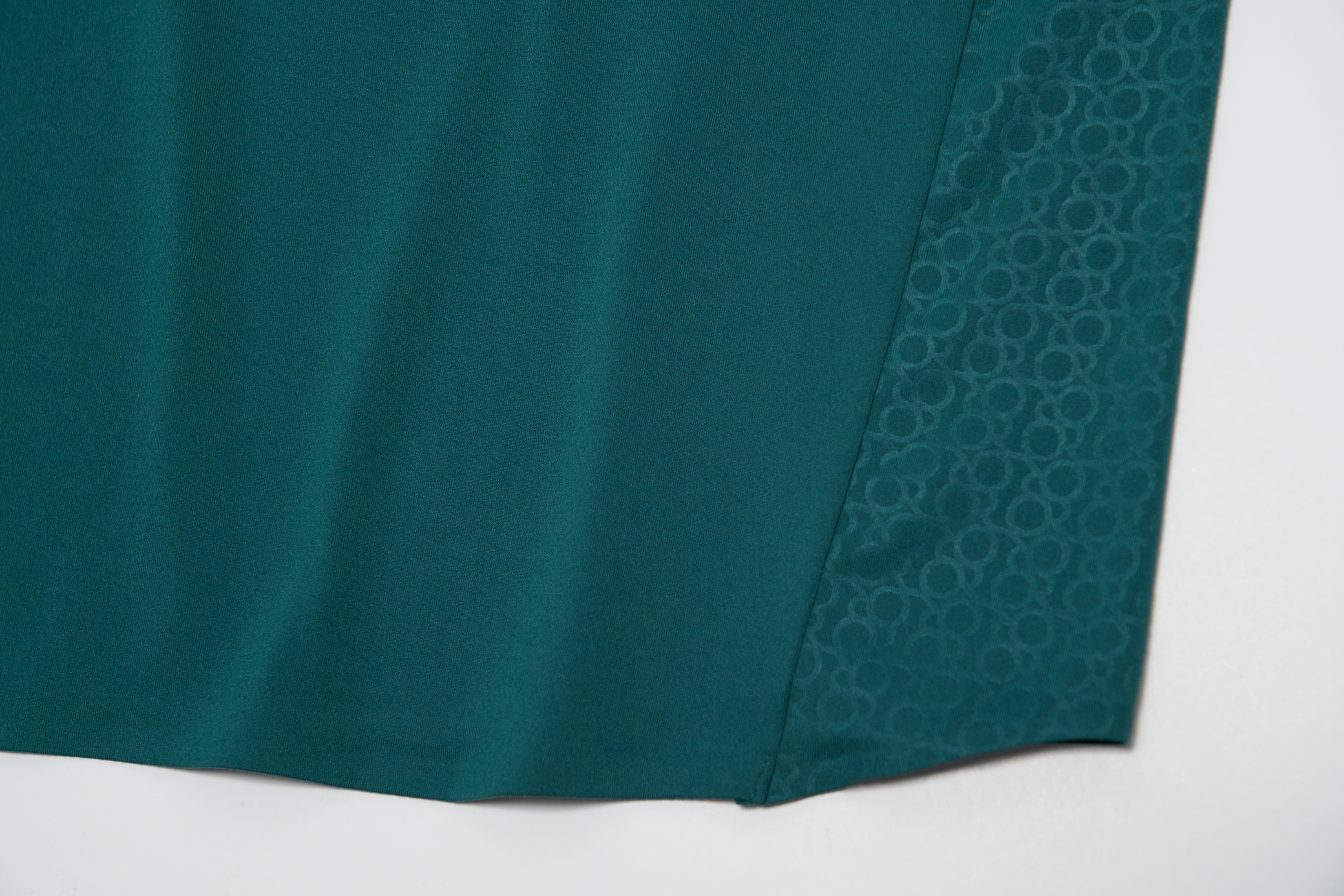 Stay-Crisp Collar Tech Zip Polo